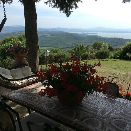 Agriturismo La Bicocca - Apt. "Il Leccio" 카스텔리고네 외부 사진