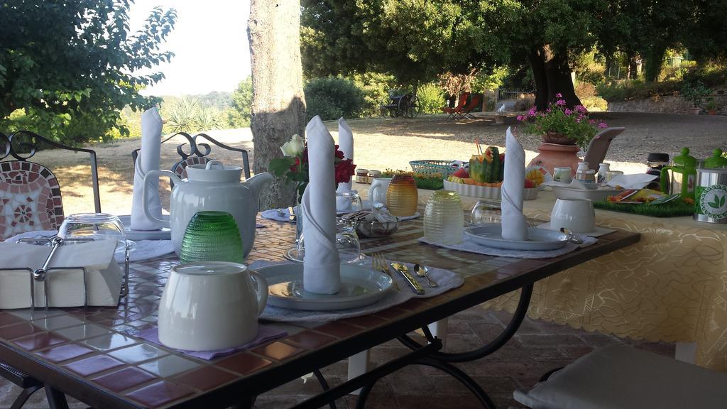 Agriturismo La Bicocca - Apt. "Il Leccio" 카스텔리고네 객실 사진