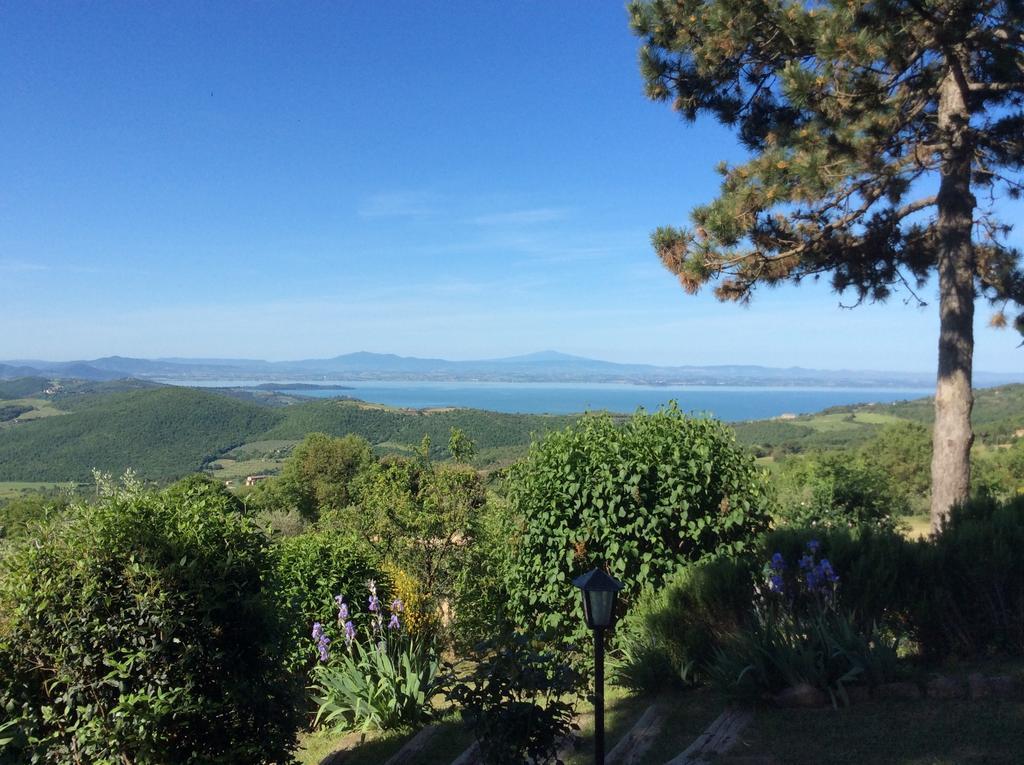 Agriturismo La Bicocca - Apt. "Il Leccio" 카스텔리고네 외부 사진