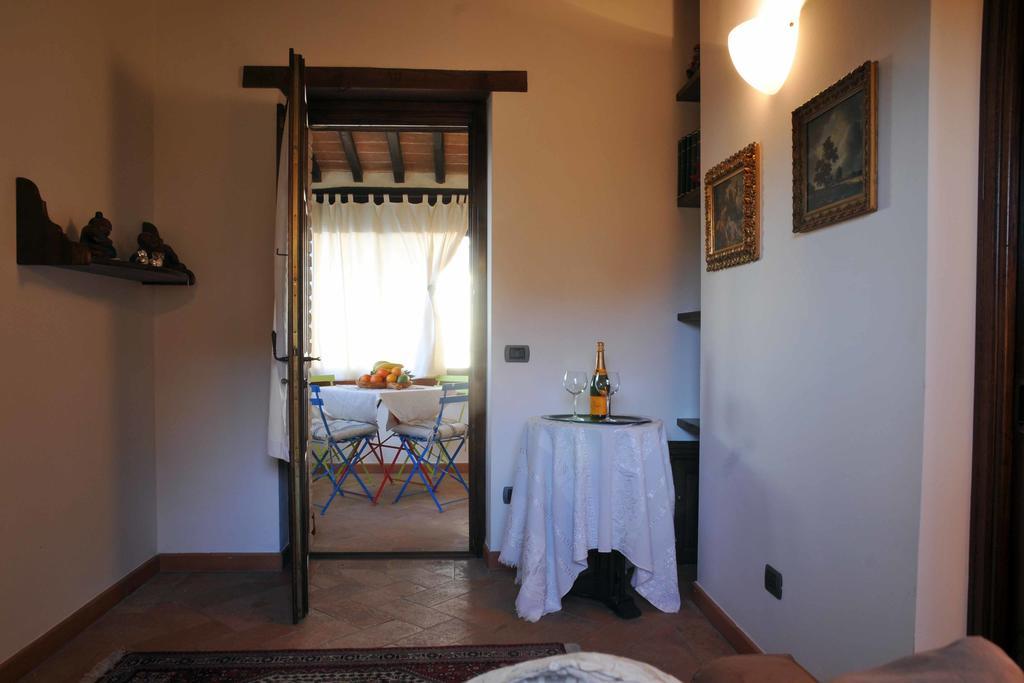 Agriturismo La Bicocca - Apt. "Il Leccio" 카스텔리고네 외부 사진
